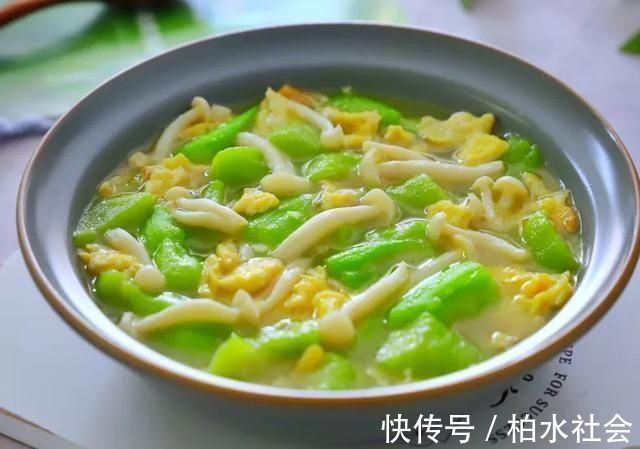 蟹味菇|多喝此汤，每天喝一碗，暖胃养胃，肌肤细腻显年轻