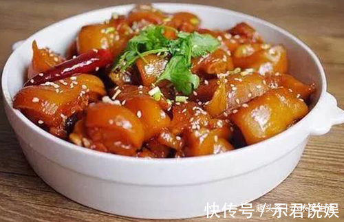 青椒块|年关将至,大厨手把手教你几道拿手的硬菜,美味下饭,学会露一手