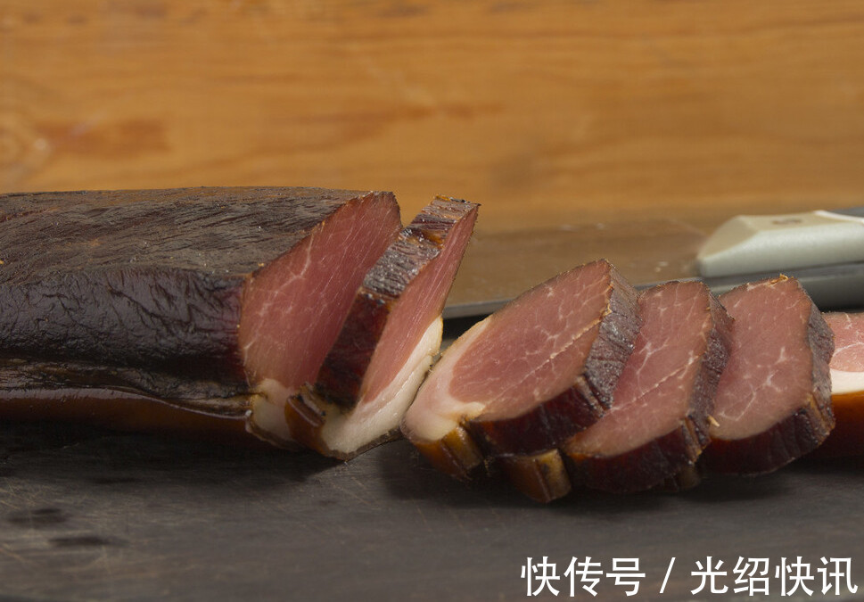 冰糖|又到了腌腊肉的时候,分享一个腌腊肉配方,肉香味美,久放不坏