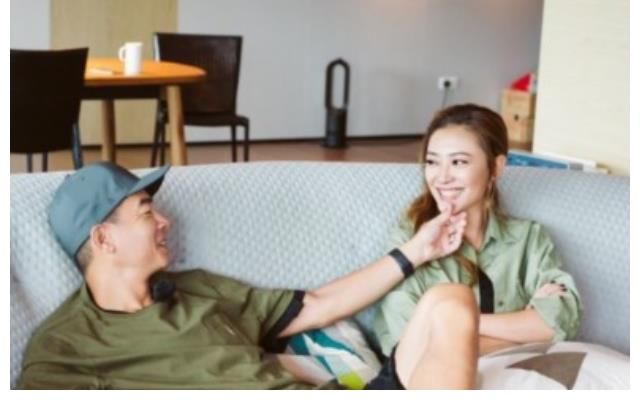 应采儿|《披荆斩棘的哥哥》定档，应采儿宣传很给力，网友：会还是大嫂会