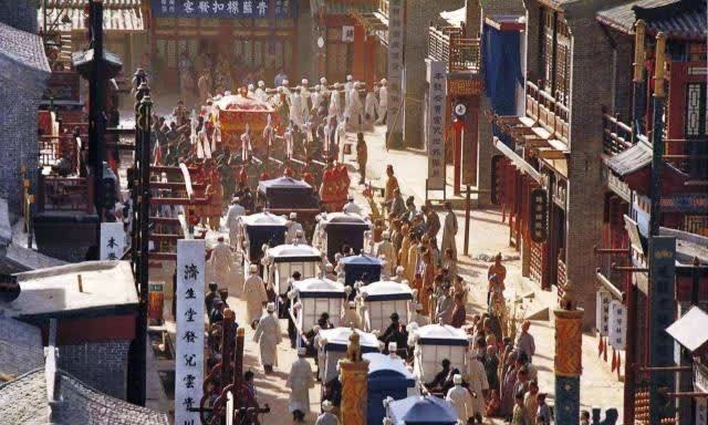 贾宝玉|贾元春为何进宫多年都默默无闻,而在死去的前三年却突然被封妃