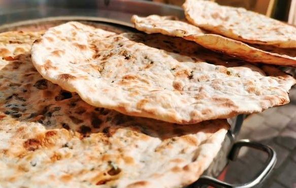 梅干菜烧饼，咬上一口真香，外皮酥脆，内馅扎实，学会可以开店了