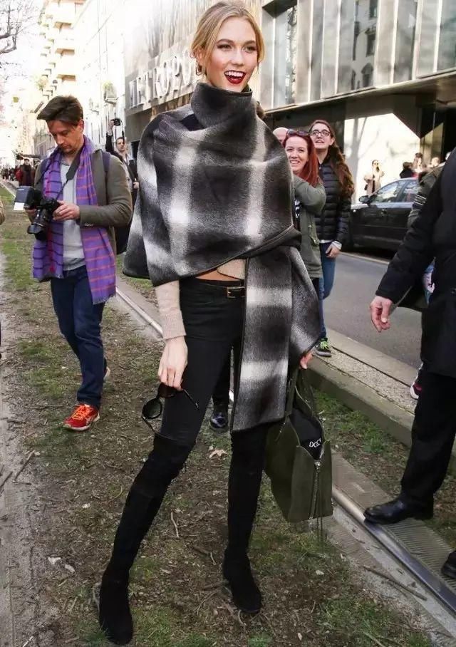  秋冬|秋冬保暖有型的组合：毛衣和长靴！