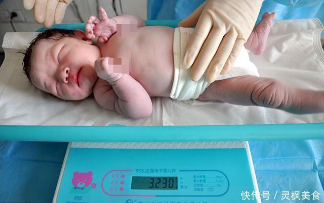 宝宝体重增长有规律,过高过低都不好,在这个范围内才算达标