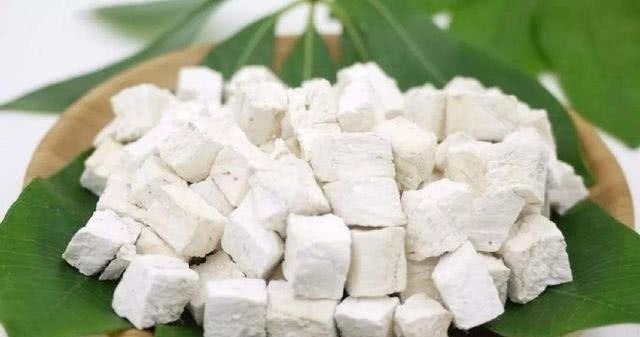 卵巢|女人雌激素偏低,常吃6种食物,助你通乳散结,滋养卵巢显年轻!