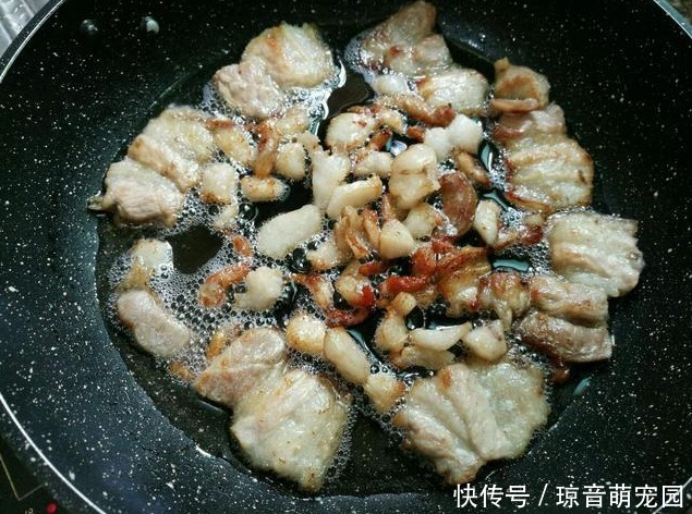 “三白”伤肝,尽量少吃,“三红”养肝,多多益善,你知道多少