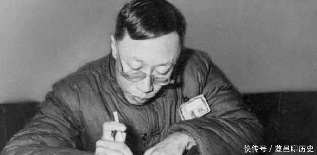 无比|专家介绍故宫1花瓶,称其珍贵无比,溥仪看后笑道:那是我的夜壶