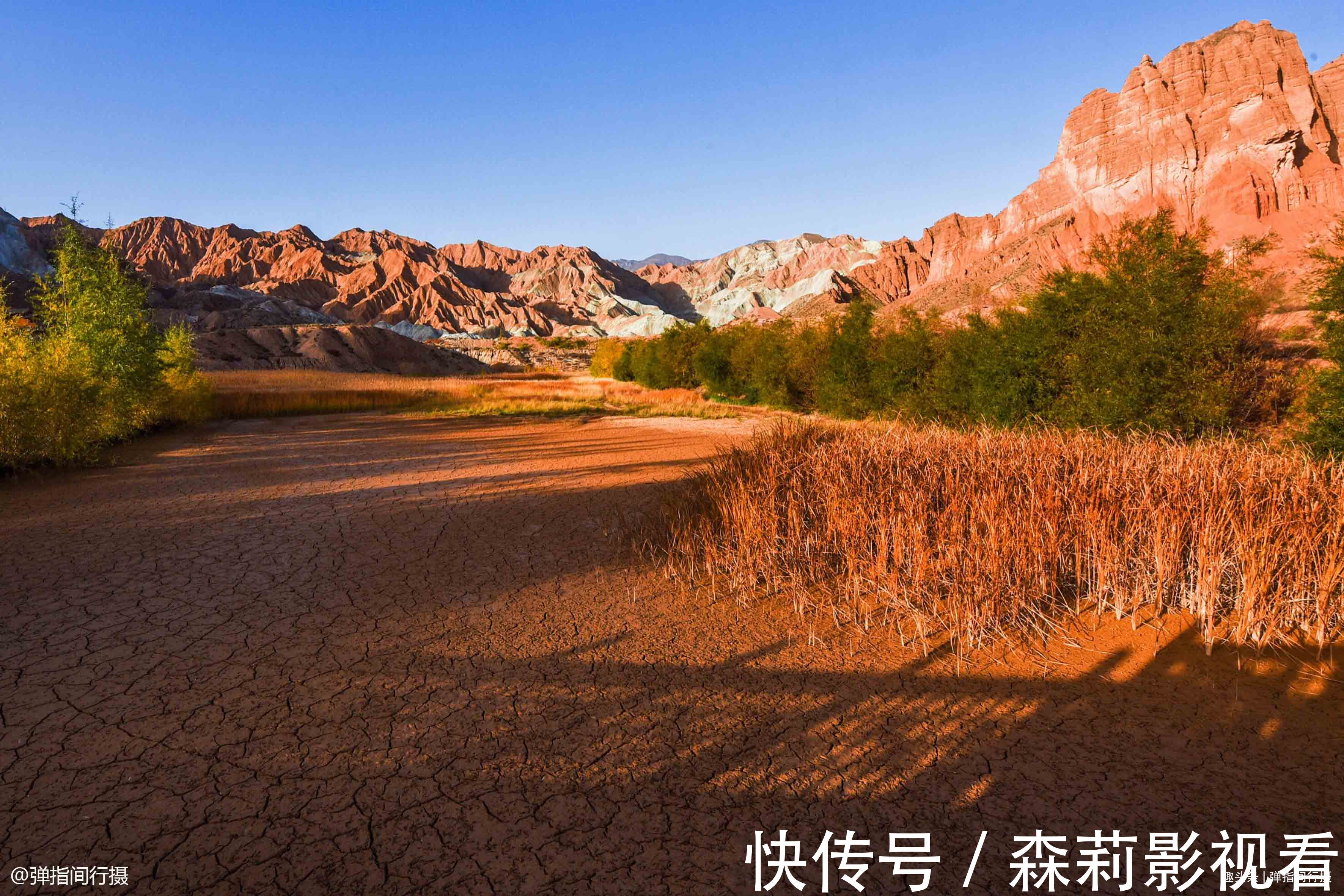 高原|青藏高原上的“小江南”，奇特丹霞地貌色彩斑斓，秋季美景如仙境