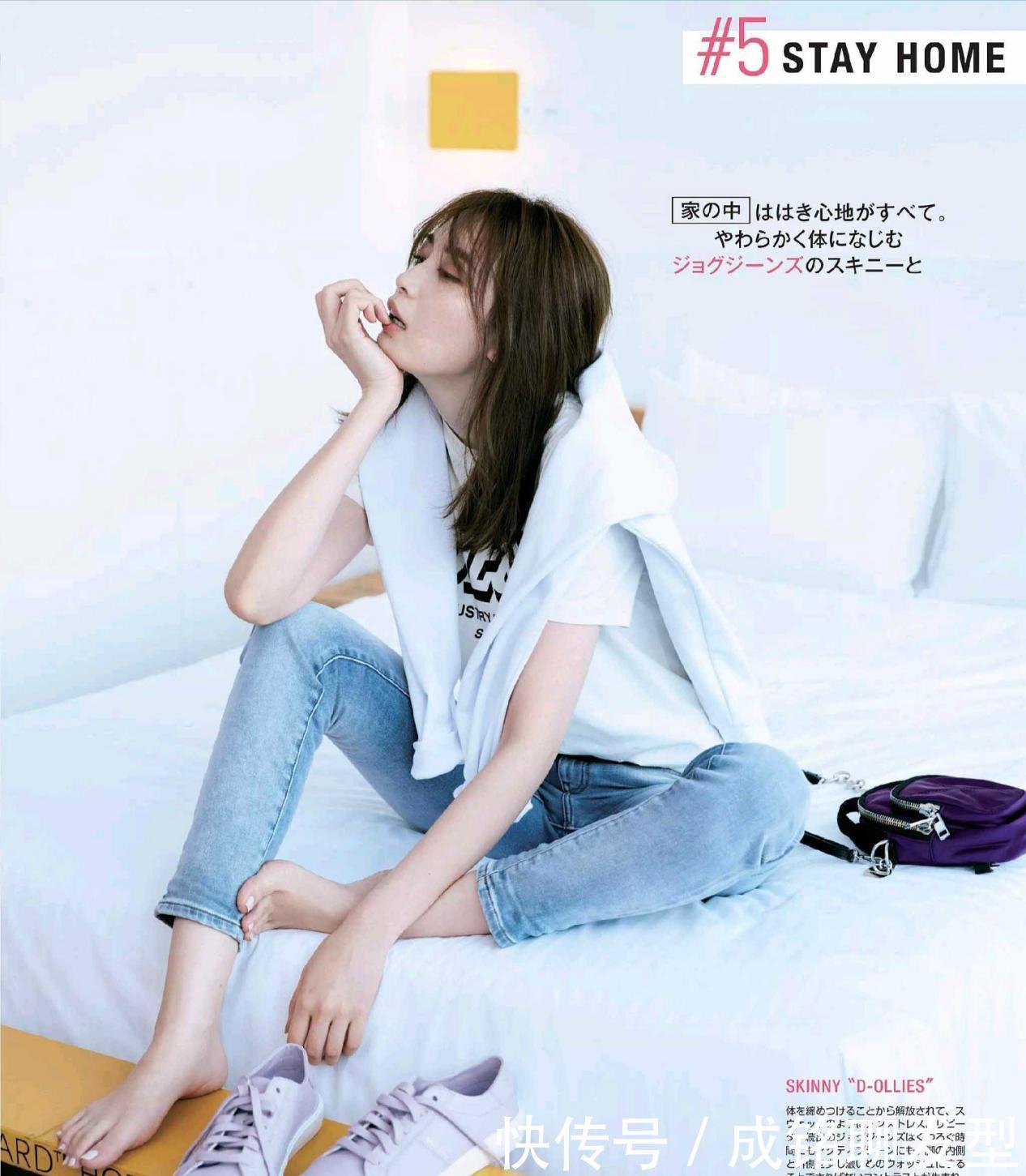 白色t恤|人人都有的“牛仔裤”,搭配“得体”你就是女神,穿不好就是路人