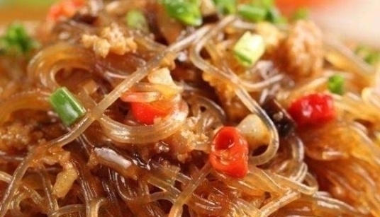浸泡|粉条一炒就成团?那是因为你只会傻焯水!多加这步,粉条根根分明