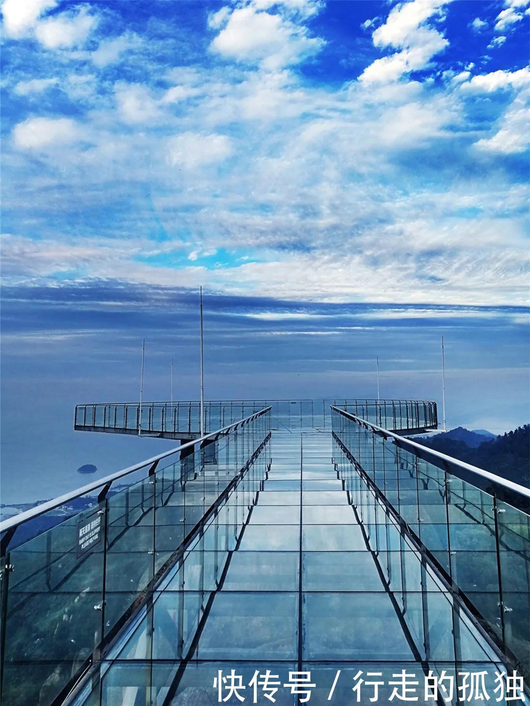 38女神节,带上你的“李焕英”,共赏明媚春光