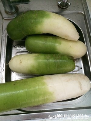 大萝卜别再清炖了，这样做比大鱼大肉好吃，做法也简单