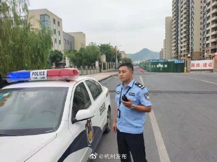 郑尧丰|杭州警群合力成功救援坠湖男子！