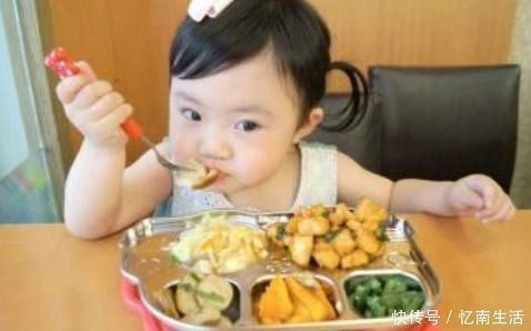 小朋友|上小学前,家长要“逼”孩子做到这3件事,能让他少受欺负