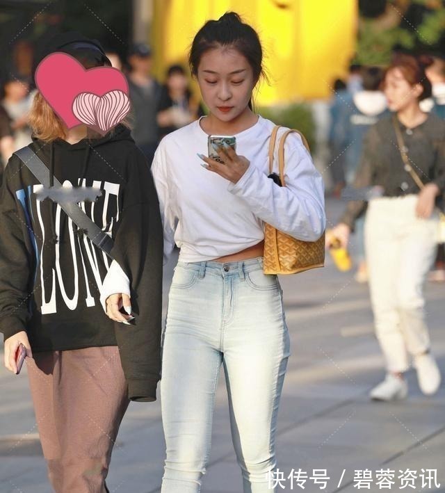 时尚 美丽的打底裤时尚动人,利落又不乏活力感,气质提升