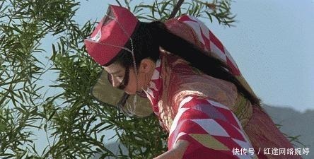 金庸|三个版本的东方不败,一个最令金庸满意,一个差点让金庸翻脸