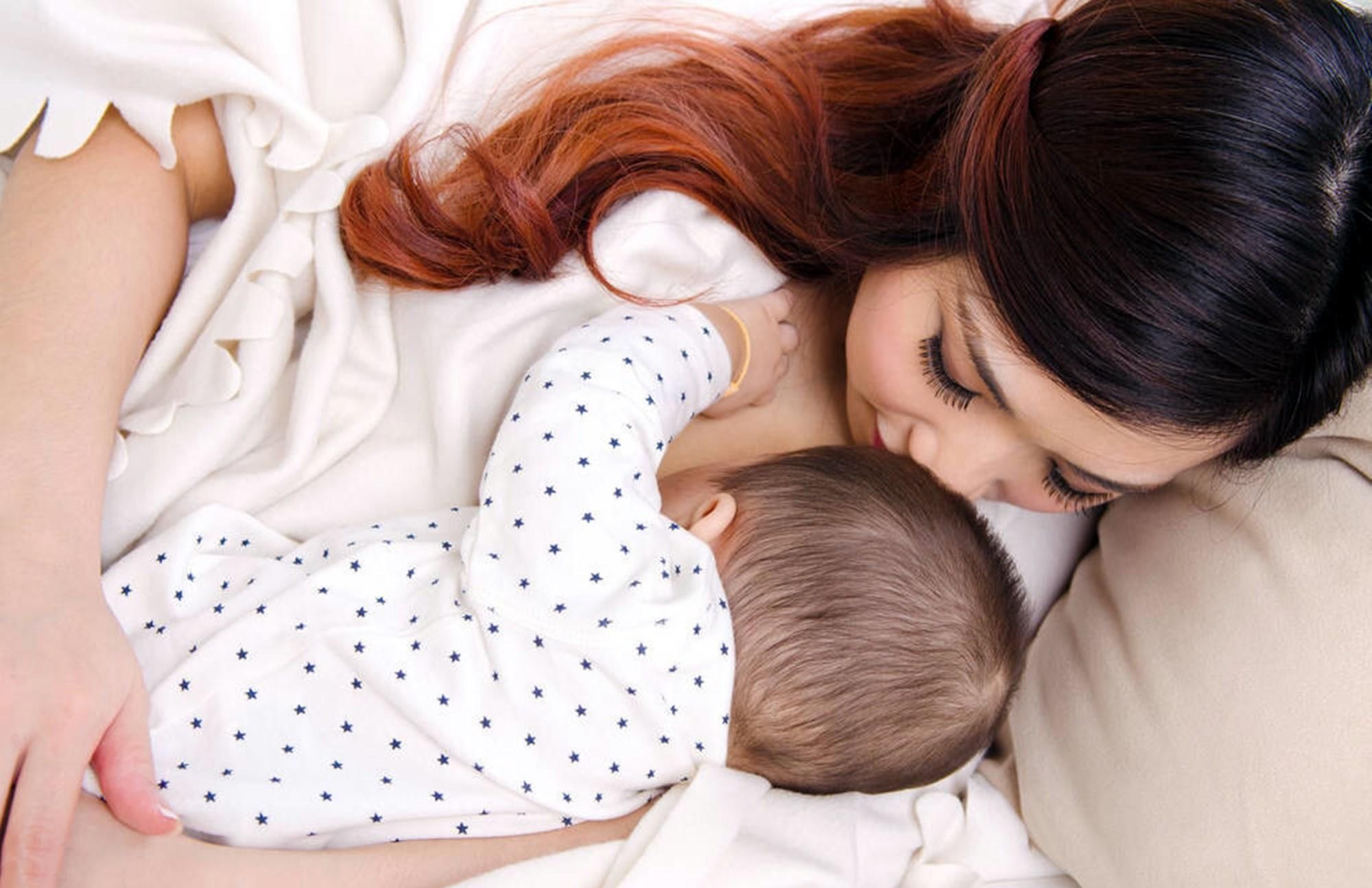 宝宝|1岁宝宝体重30斤,被母乳“催熟”到浑身肉坨,医生别沾沾自喜