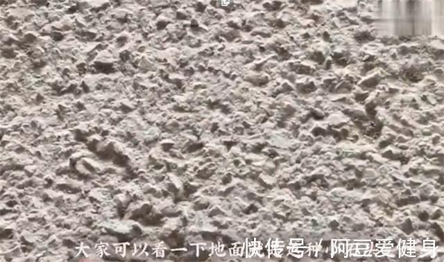 毛坯房|20岁姑娘买毛坯房,不装修就入住,认为比出租屋舒服?网友:厉害