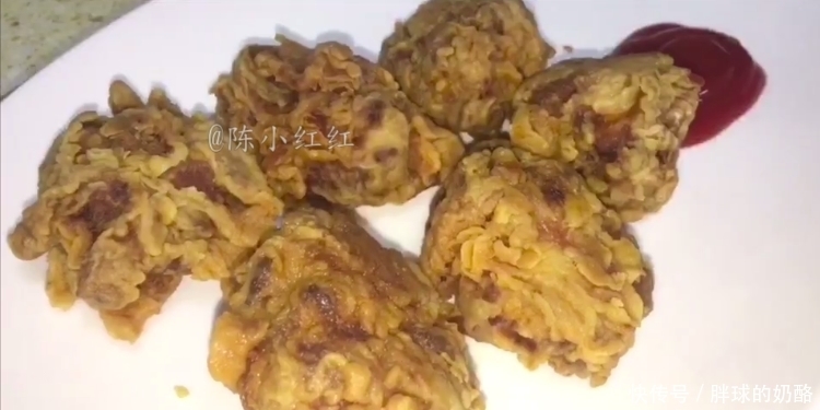 炸鸡腿最好吃的做法，做法非常简单，外酥里软特别的香