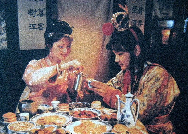  冬衣|红楼梦中的冬日保暖秘籍，是未曾见过的惊喜，是时尚的风向标