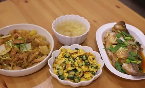 大白菜|闺蜜家的晚餐，晒圈引来无数点赞，网友：普通中透着高级的仪式感