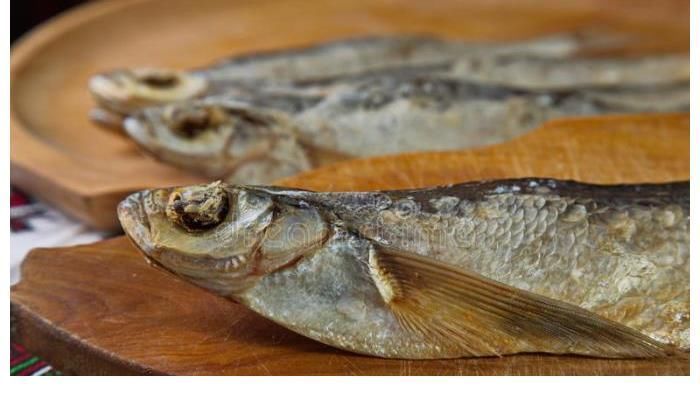 2素|骨疏松的“加速器”不止鱼肉,北大院士呼吁:这“2素”也要少吃