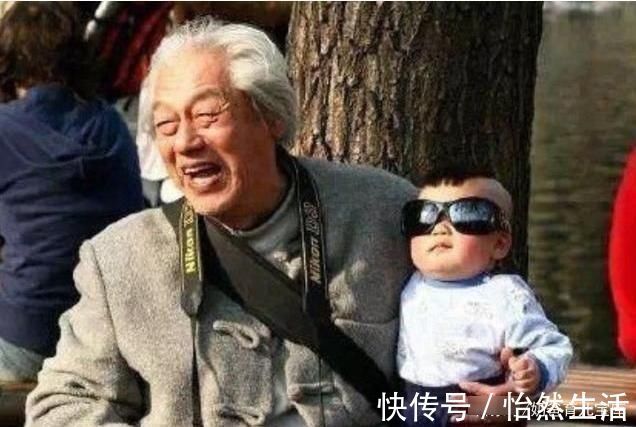孩子|孩子越长越像爷爷,父亲偷偷做鉴定,看到结果宝爸乐了,家庭散了
