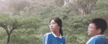 |搞笑GIF:说实话这个世上就没有我不敢惹的人,除了穿纸尿裤的!