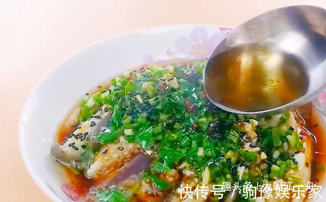 炒茄子，直接放油就错了，多加一步，茄子鲜香不油腻！