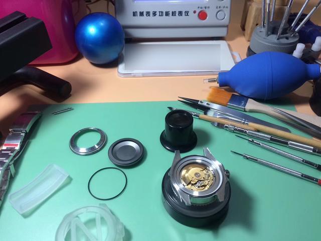 劳力士 劳力士绿水鬼的“魔术”真假揭秘!部分高仿表商的套路!