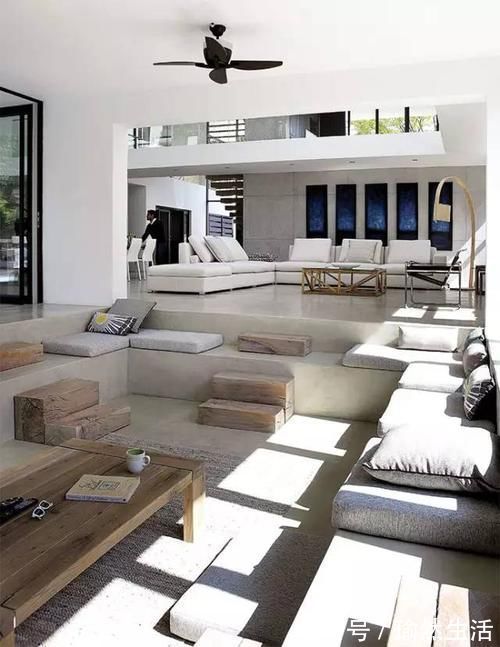 下沉式|越来越多人客厅喜欢做下沉式设计,空间变大十倍不止,好聪明!