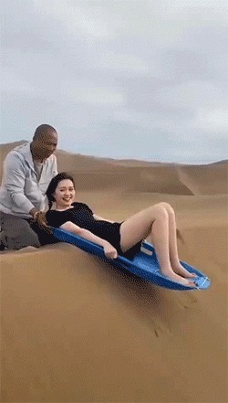 |搞笑GIF:这就是你们想要的大长腿小姐姐吗,真心厉害了啊