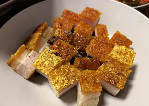 俞灏明亲自下厨，做年夜饭，这菜太有年味儿了，网友：人帅厨艺棒