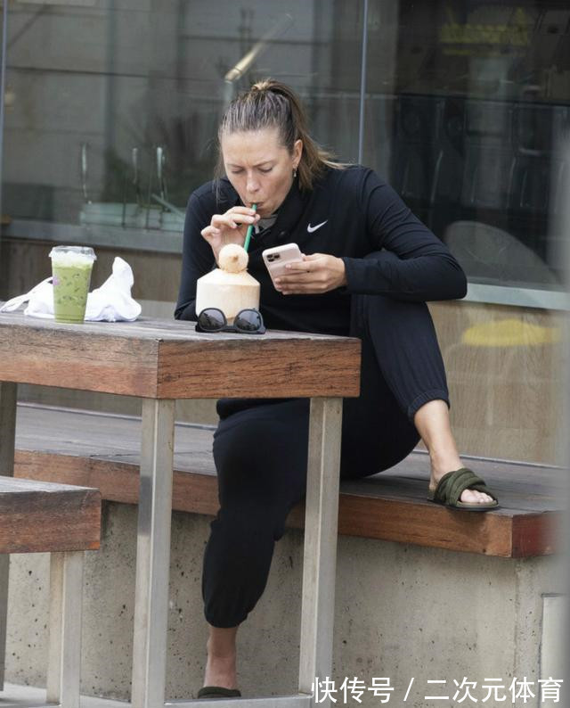 网坛|网坛女神莎拉波娃,近照曝光似大妈,听她的比赛真是一种享受