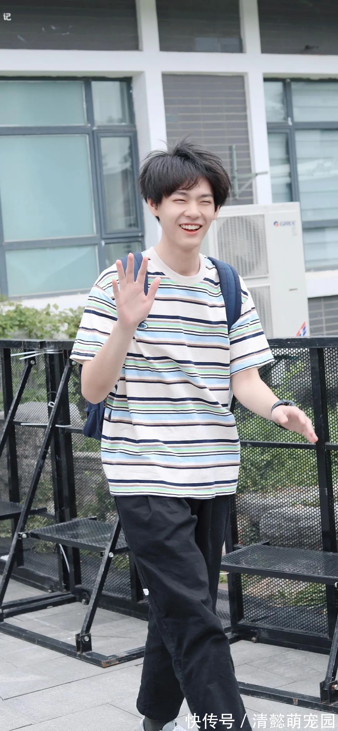 如喪|神仙·壁紙丨人之所以傷心,是因為看得不夠遠