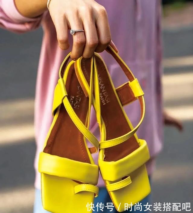 方头 今年夏天,好看的凉鞋长这样!今年夏天,好看的凉鞋长这样!