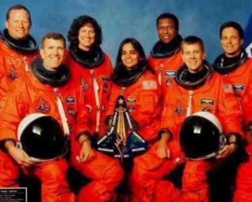 燃料箱 一声巨响传来,两千度高温进入机舱,7名宇航员瞬间被融化