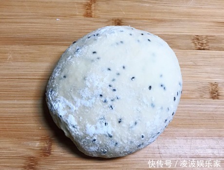  芝麻|快过年了，手把手教你炸年货，简单易上手，越吃越香，学会多备些