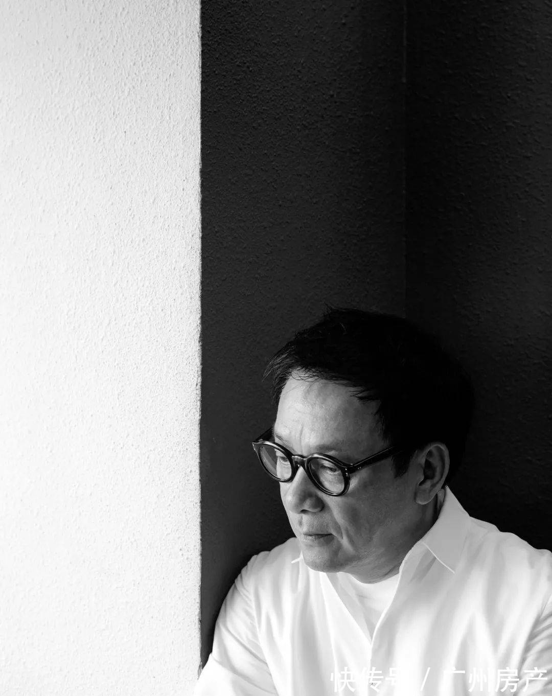 居所|大师手笔!这套CBD顶复,才是打开塔尖居所的正确方式