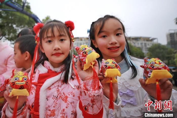 庙会@广西一小学举办庙会迎新年