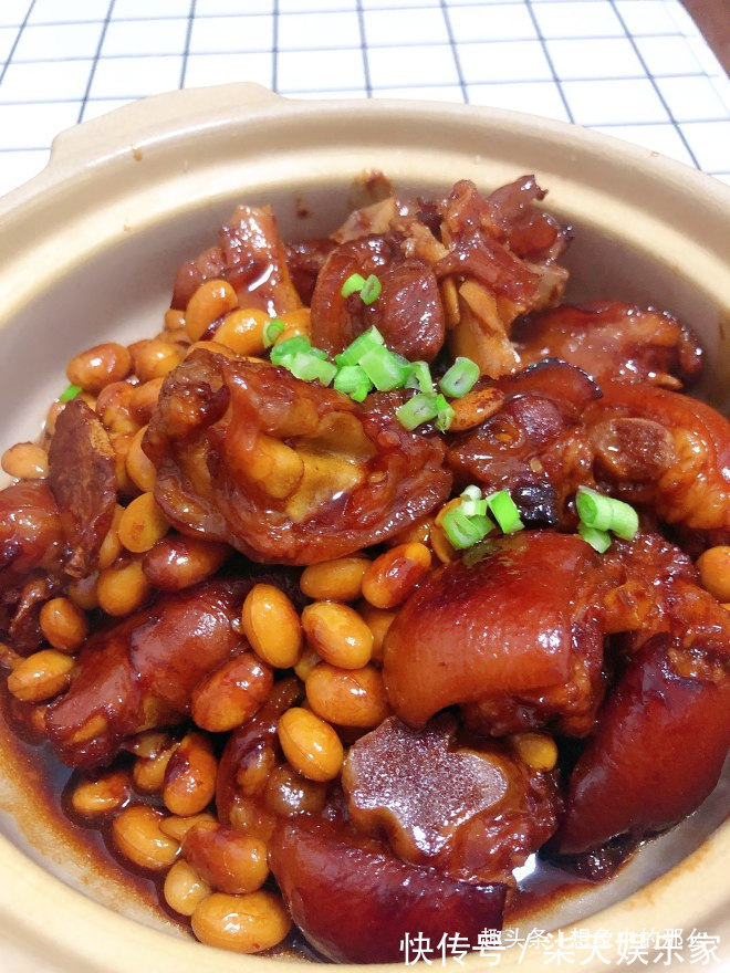 黄豆|常给孩子做的菜,促进骨骼生长,好吃不贵,比吃钙片强多了