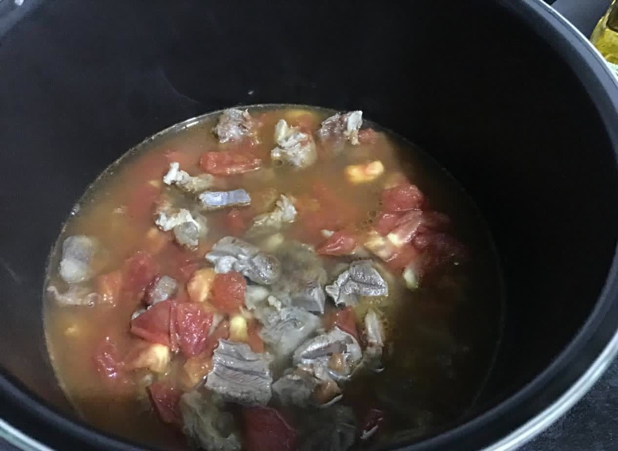 10分钟做好番茄牛腱面,教你在家做,牛肉软烂入味,连汤都不剩