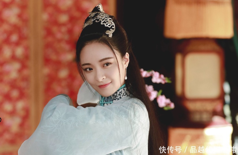 女奴|她是卑微的女奴,生下皇子还是女奴,死后却与康熙合葬