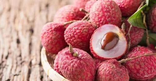 杨桃|宝宝1岁前不能吃的3种水果,宝妈要记牢,对孩子身体没好处