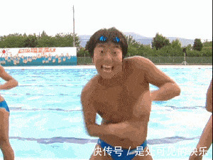 |搞笑GIF趣图:劈叉我见多了,但是这样的真没见过