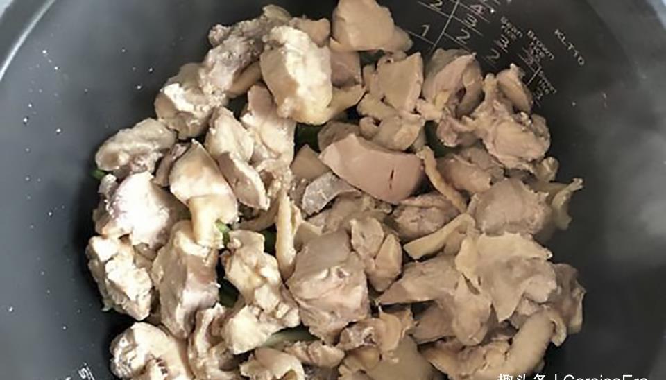 鸡肉|简单做的三杯鸡,就不需要泡菜年糕了,火锅就更无法比了!