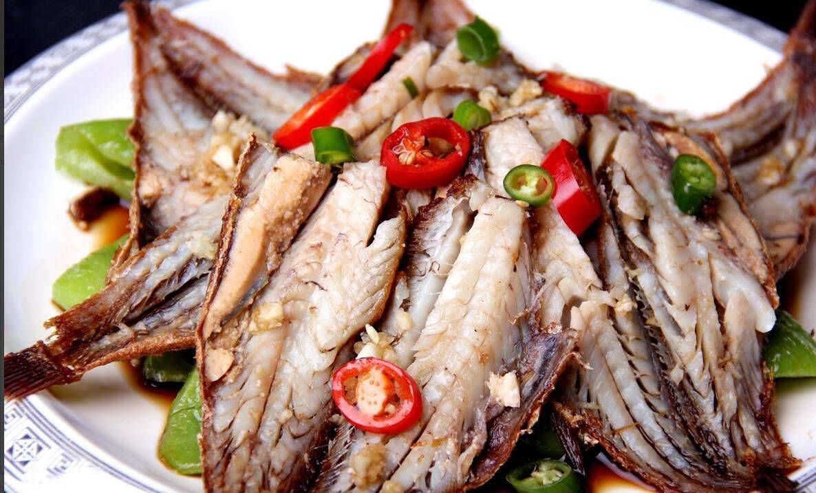 此鱼比鲫鱼刺少,比鲤鱼肉嫩,高蛋白低脂肪吃不胖,比吃红肉健康