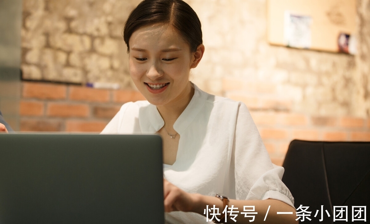 职场人@年度书单盘点:优秀职场人必看的8本书,快列入2022年书单库吧!