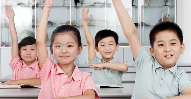 学霸|孩子将来是不是学霸，或许从小有征兆，有这4个特点就偷着乐吧