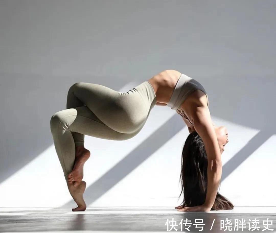 双腿|坚持练习这9个瑜伽动作&变体,你也能拥有人人羡慕的好身材